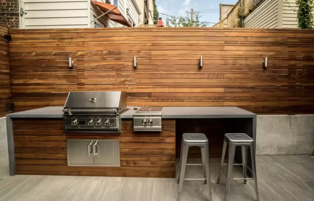 Custom Hybrid Outdoor Kitchen